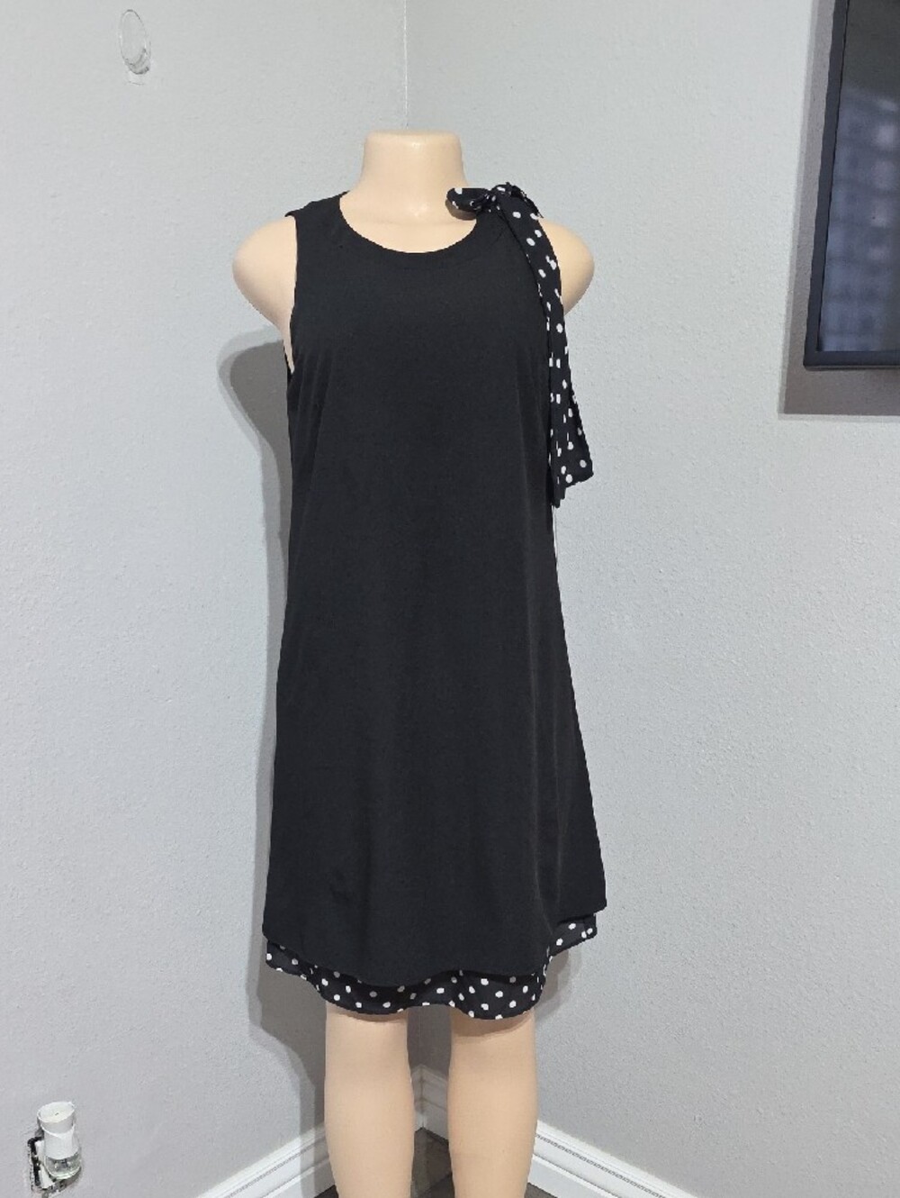 Chelsea Rose Classic Black Sleeveless Dress with Polka Dot Tie Size 6